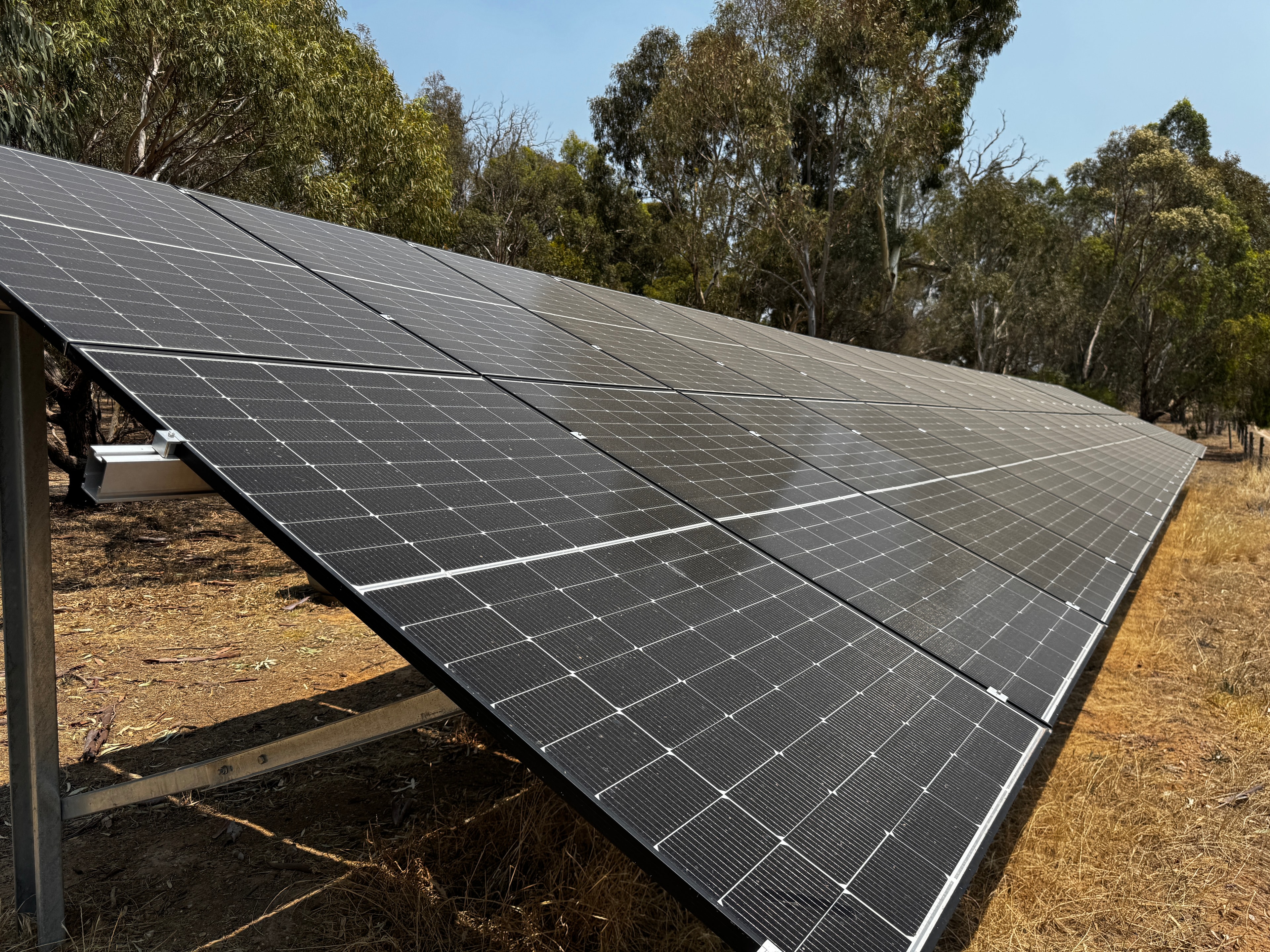 Off-grid solar battery system